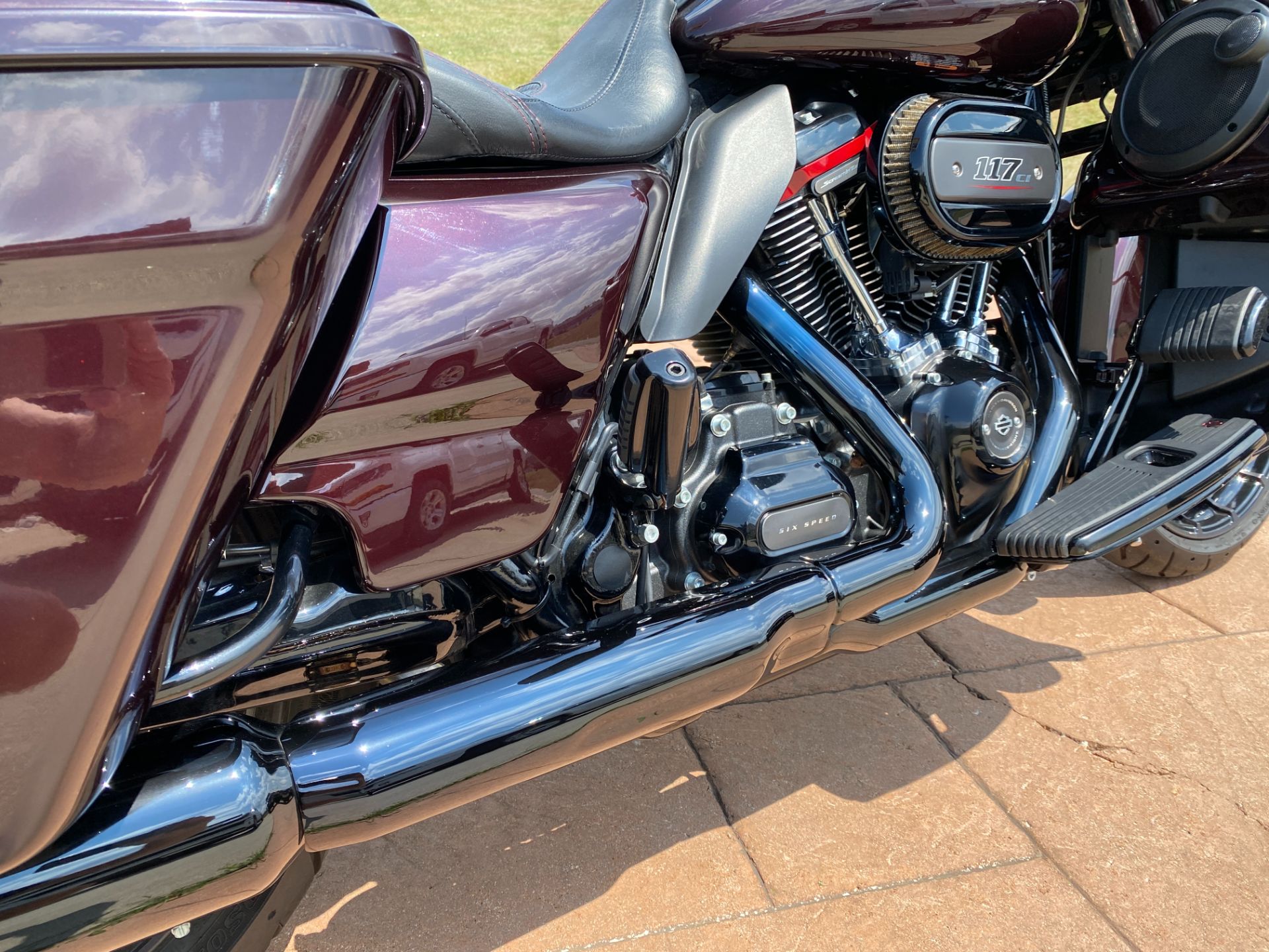 2019 Harley-Davidson CVO™ Street Glide® in Big Bend, Wisconsin - Photo 21