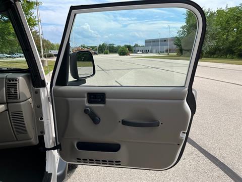 2006 Jeep® Wrangler Unlimited in Big Bend, Wisconsin - Photo 24