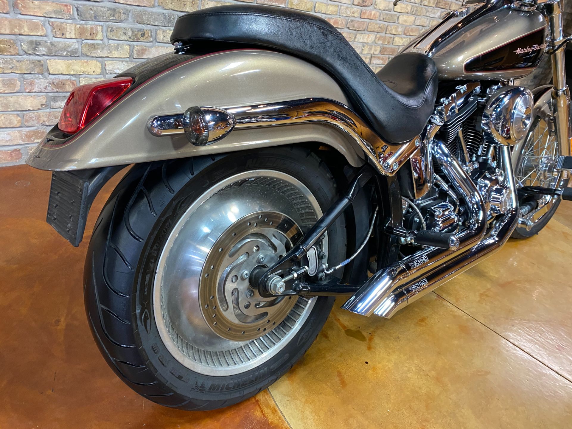 2004 Harley-Davidson FXSTD/FXSTDI Softail® Deuce™ in Big Bend, Wisconsin - Photo 8
