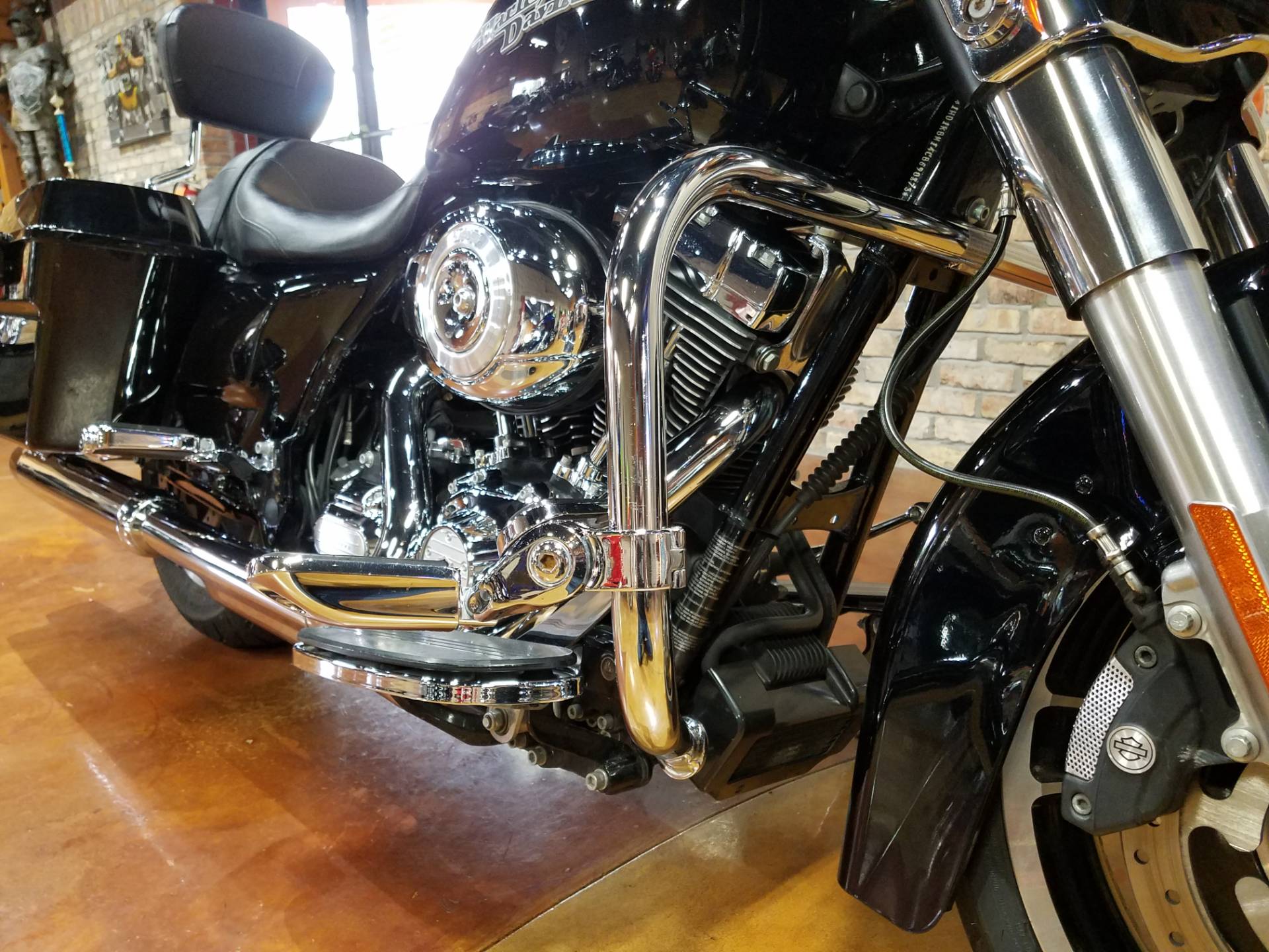2012 Harley-Davidson Street Glide® in Big Bend, Wisconsin - Photo 16