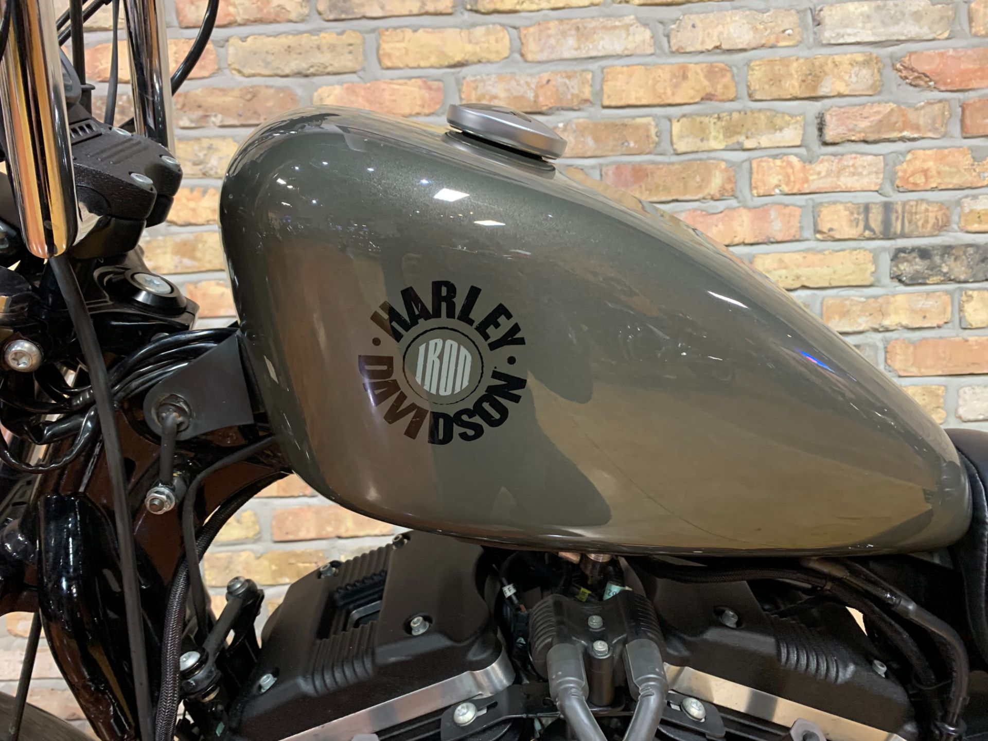2019 Harley-Davidson Iron 883™ in Big Bend, Wisconsin - Photo 24