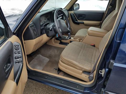 2000 Jeep® Cherokee Sport in Big Bend, Wisconsin - Photo 35