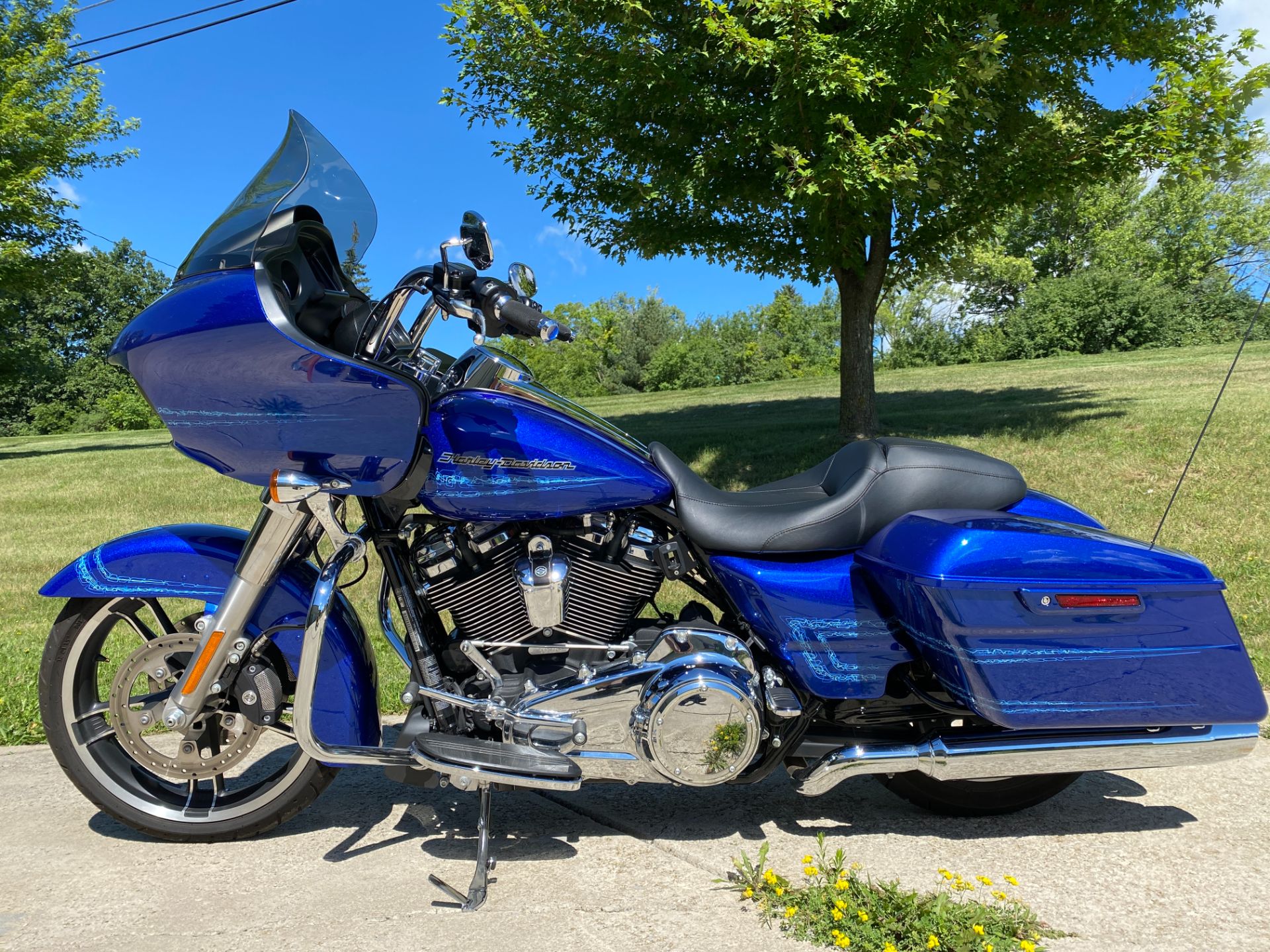 2019 Harley-Davidson Road Glide® in Big Bend, Wisconsin - Photo 5