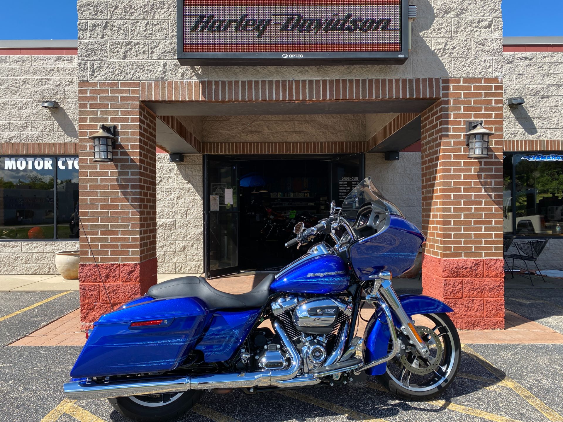 2019 Harley-Davidson Road Glide® in Big Bend, Wisconsin - Photo 23