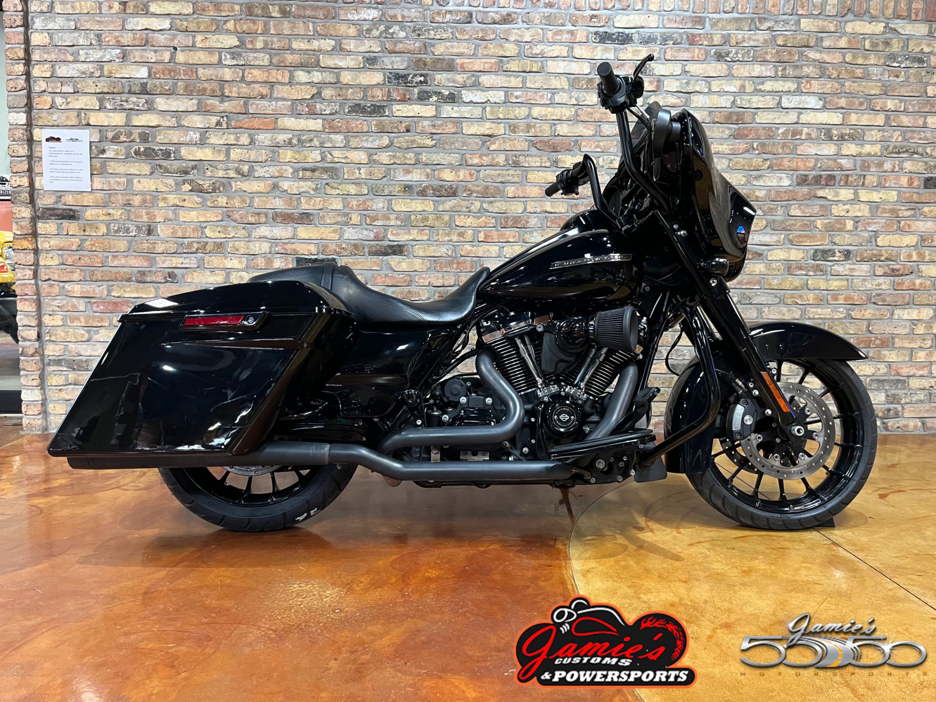 2019 Harley-Davidson Street Glide® Special in Big Bend, Wisconsin - Photo 1