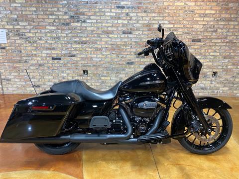 2019 Harley-Davidson Street Glide® Special in Big Bend, Wisconsin - Photo 19