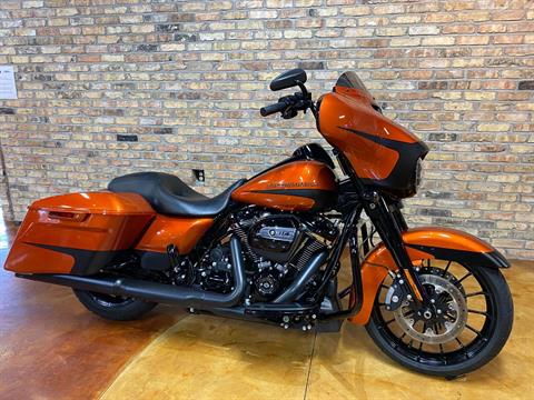 2019 Harley-Davidson Street Glide® Special in Big Bend, Wisconsin - Photo 27