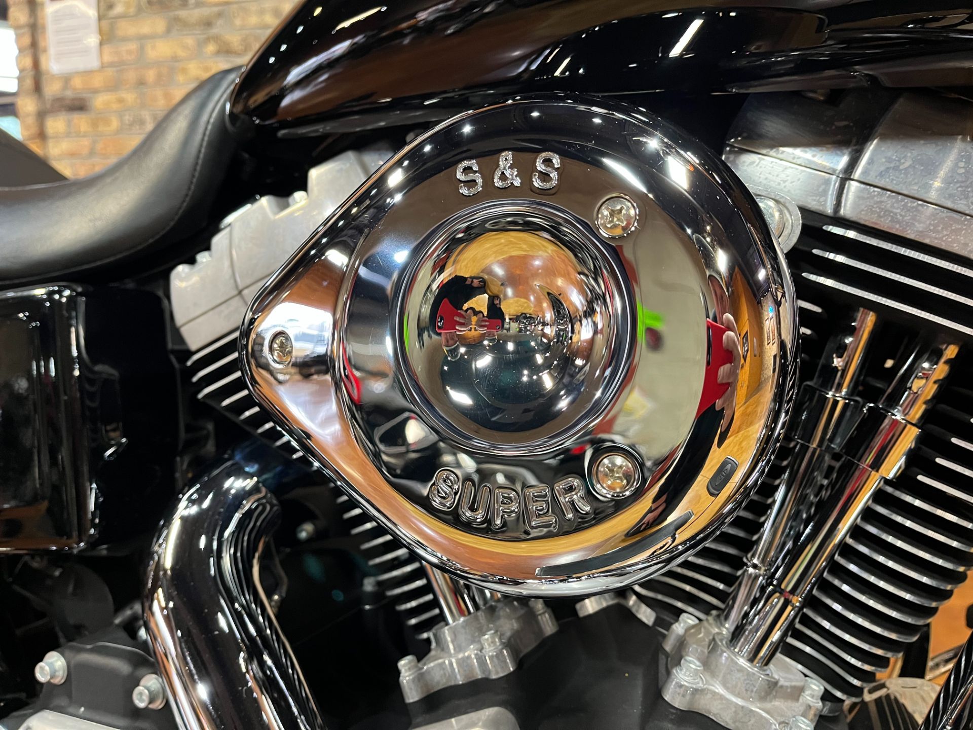 2013 Harley-Davidson Dyna® Switchback™ in Big Bend, Wisconsin - Photo 10