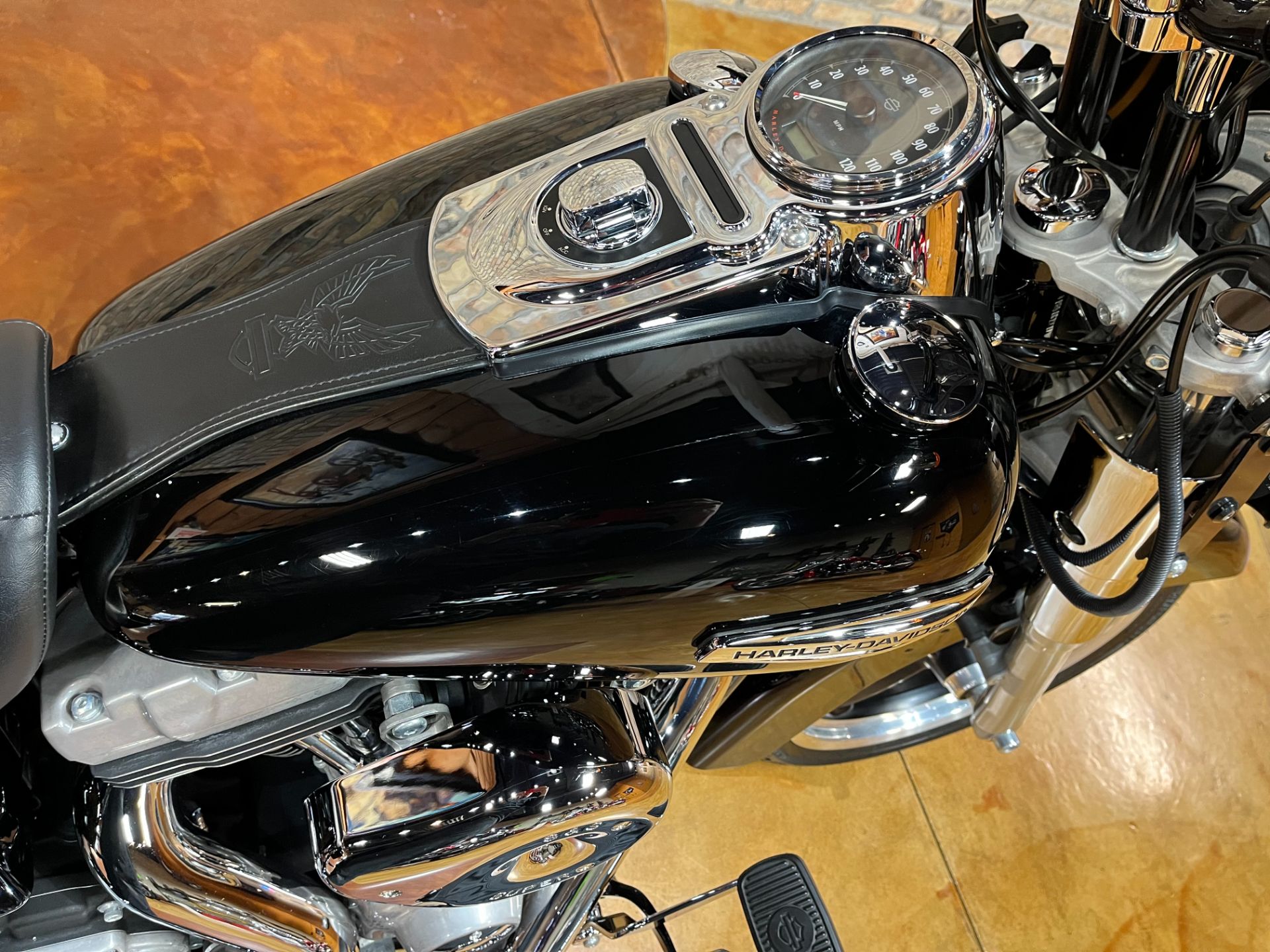 2013 Harley-Davidson Dyna® Switchback™ in Big Bend, Wisconsin - Photo 19