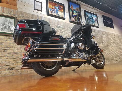 2010 Harley-Davidson Ultra Classic® Electra Glide® in Big Bend, Wisconsin - Photo 4