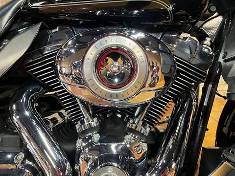 2010 Harley-Davidson Ultra Classic® Electra Glide® in Big Bend, Wisconsin - Photo 8