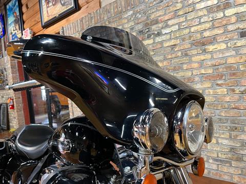 2010 Harley-Davidson Ultra Classic® Electra Glide® in Big Bend, Wisconsin - Photo 15