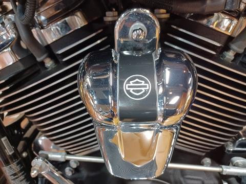 2017 Harley-Davidson Road King® in Big Bend, Wisconsin - Photo 31