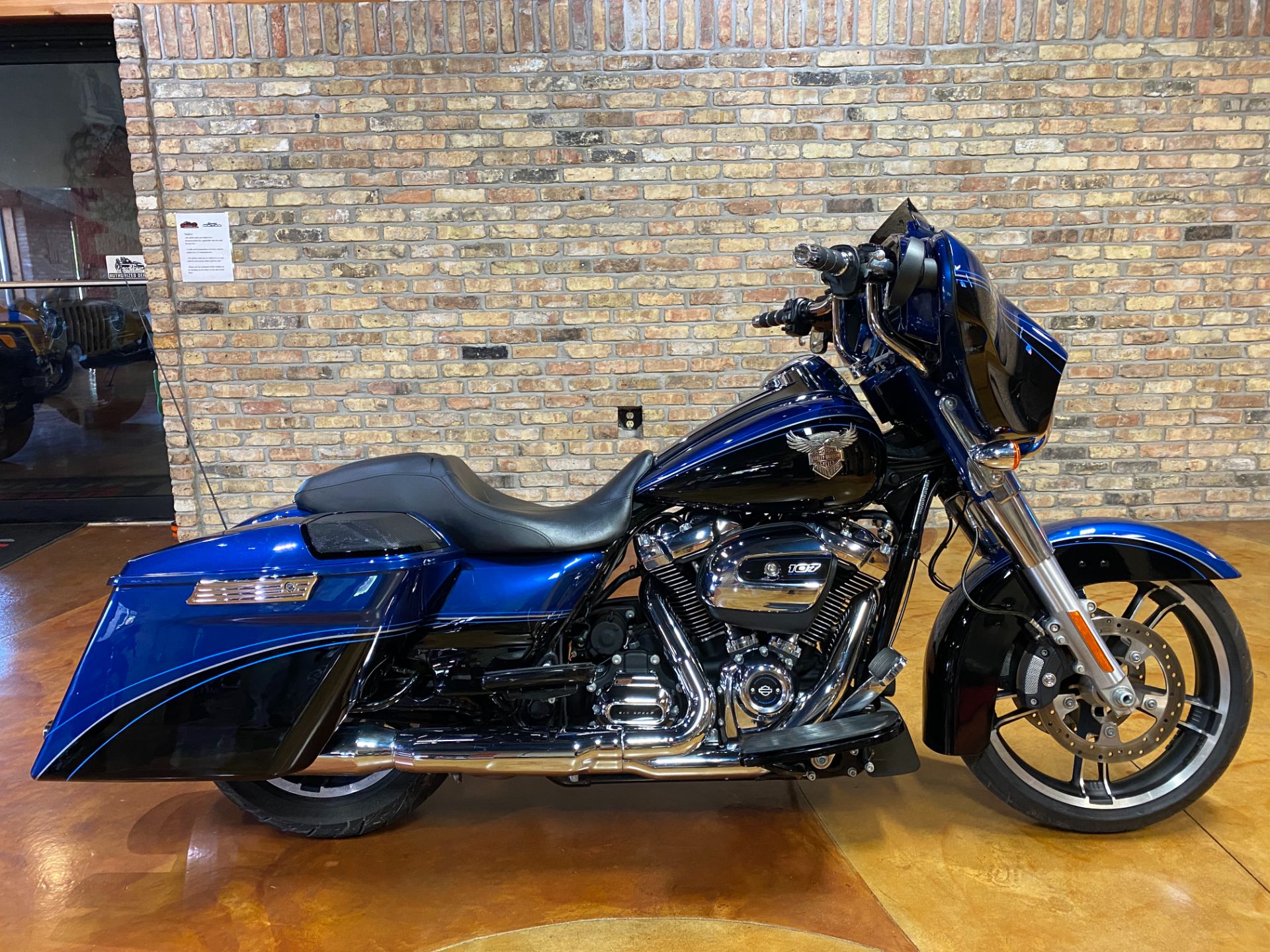 2018 Harley-Davidson 115th Anniversary Street Glide® in Big Bend, Wisconsin - Photo 1
