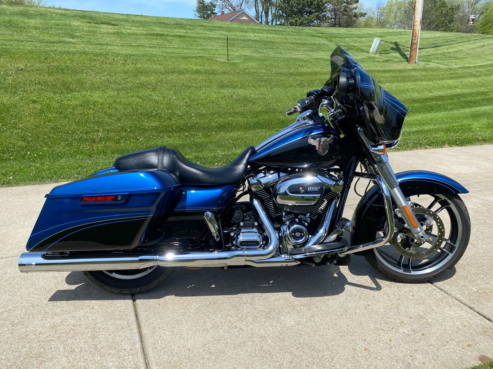 2018 Harley-Davidson 115th Anniversary Street Glide® in Big Bend, Wisconsin - Photo 32