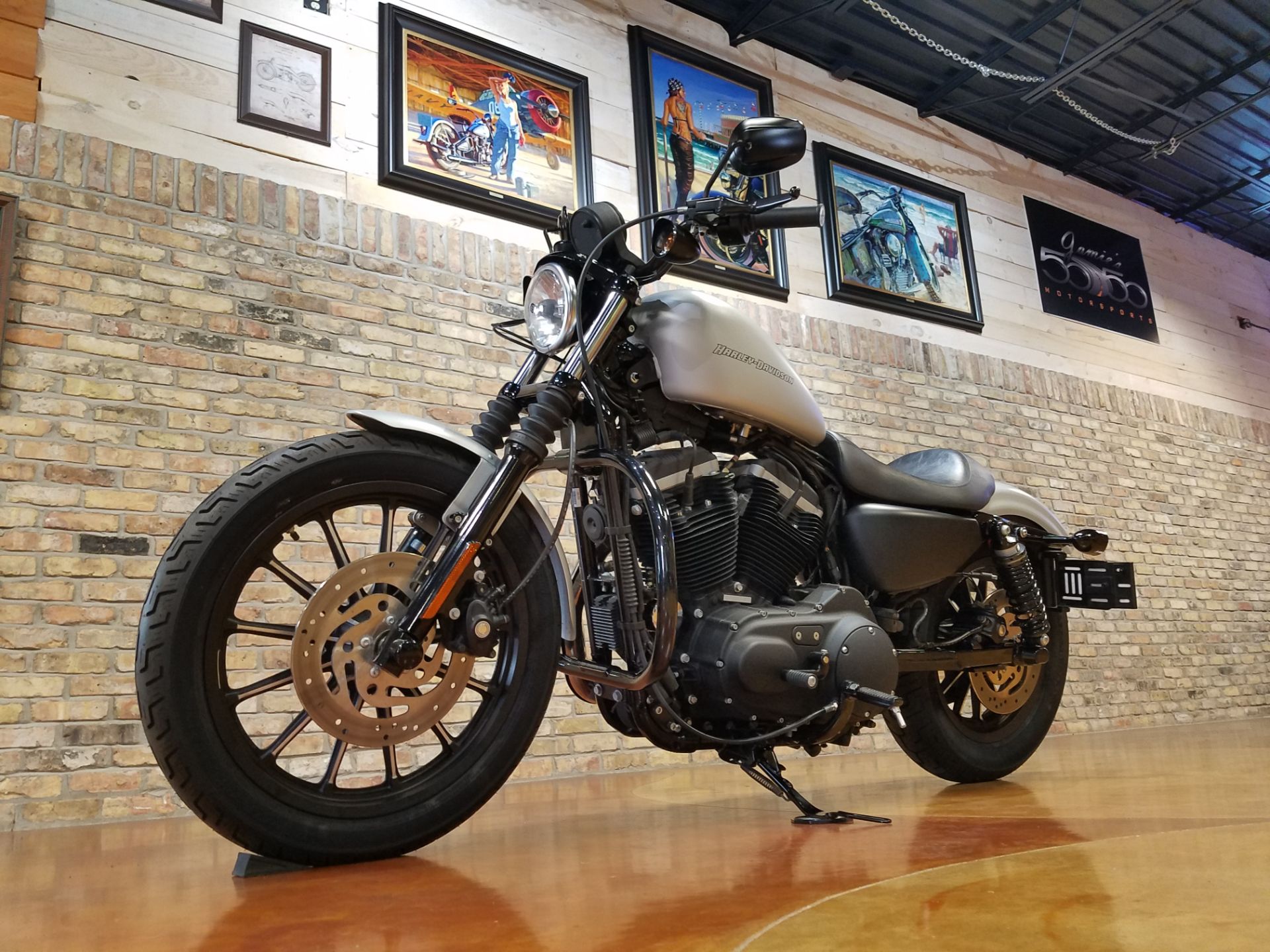 2009 Harley-Davidson Sportster® Iron 883™ in Big Bend, Wisconsin - Photo 29