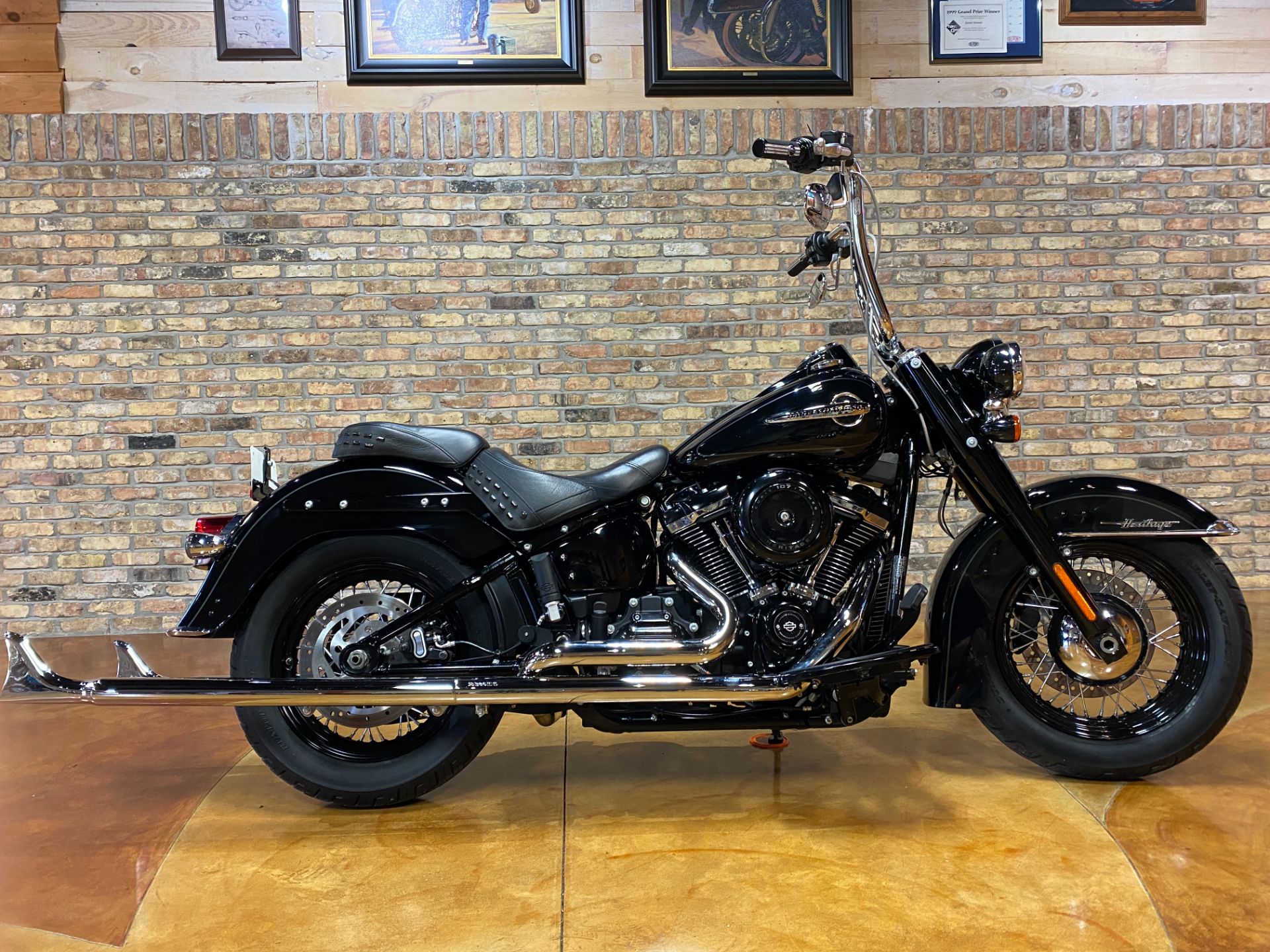 2019 Harley-Davidson Heritage Classic 107 in Big Bend, Wisconsin - Photo 9