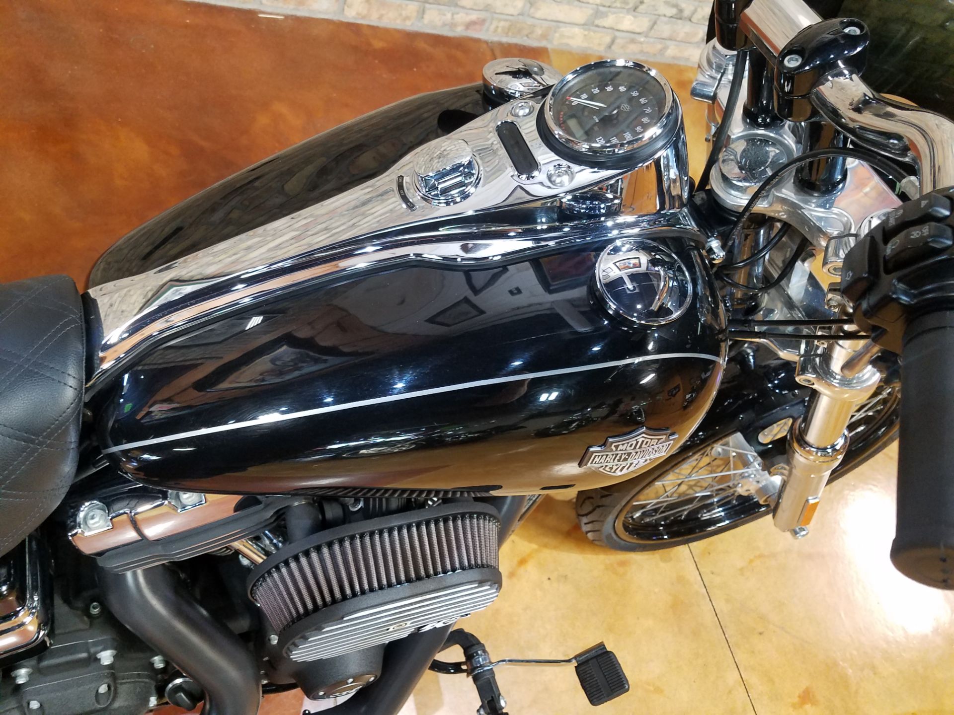 2015 Harley-Davidson Wide Glide® in Big Bend, Wisconsin - Photo 19