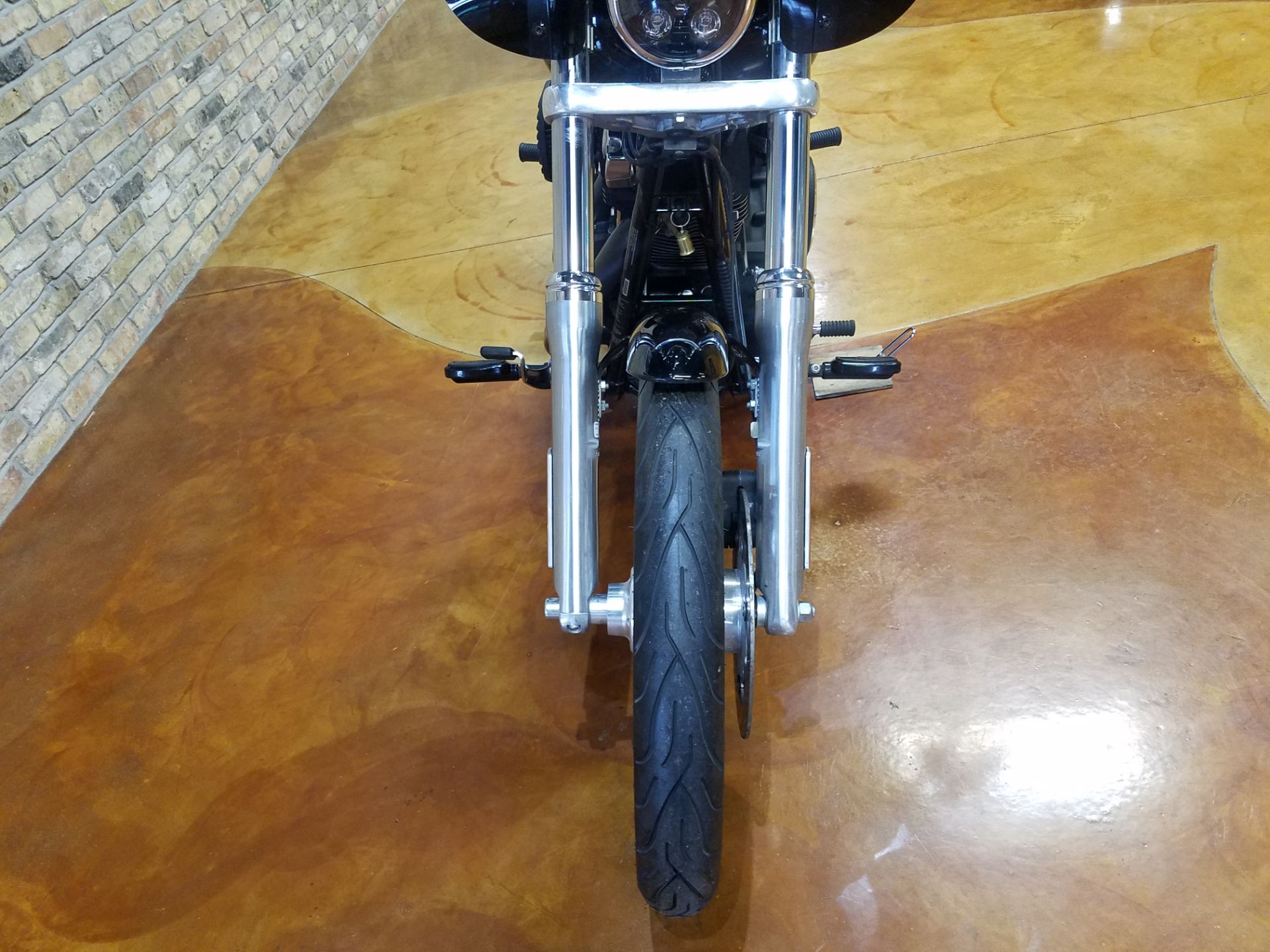 2015 Harley-Davidson Wide Glide® in Big Bend, Wisconsin - Photo 42