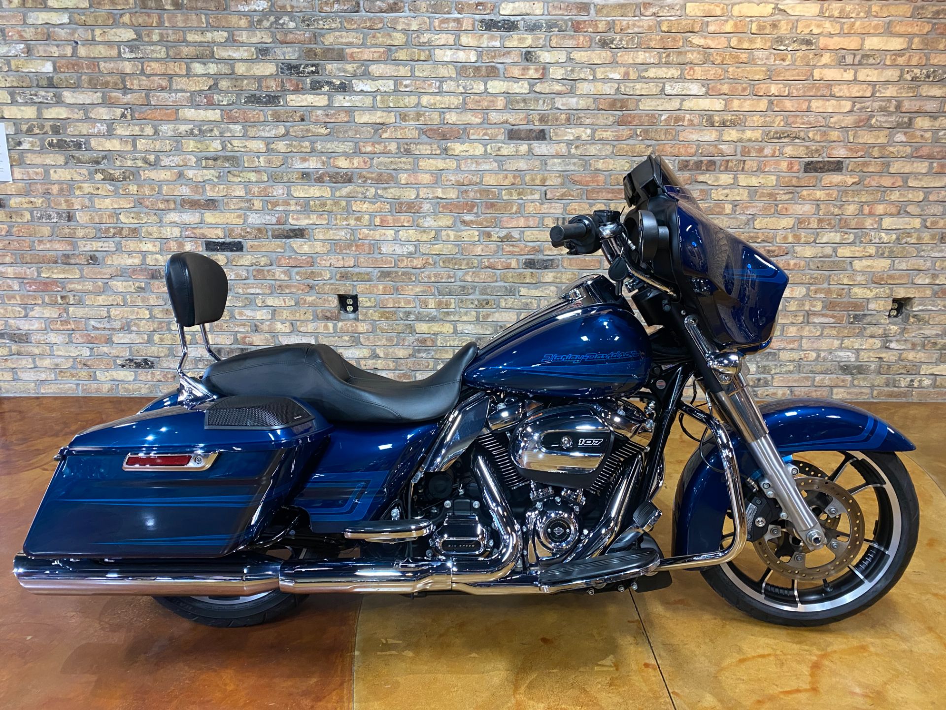 2020 Harley-Davidson Street Glide® in Big Bend, Wisconsin - Photo 34