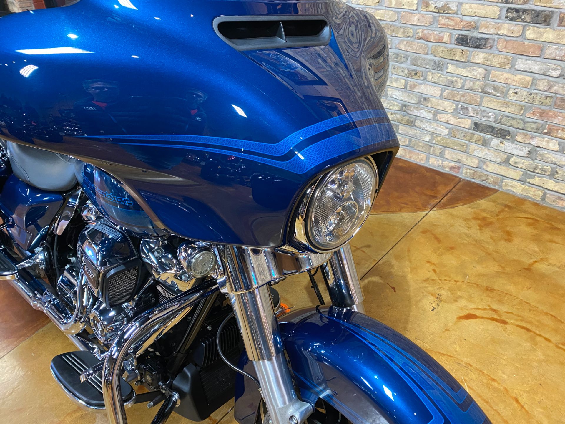 2020 Harley-Davidson Street Glide® in Big Bend, Wisconsin - Photo 8