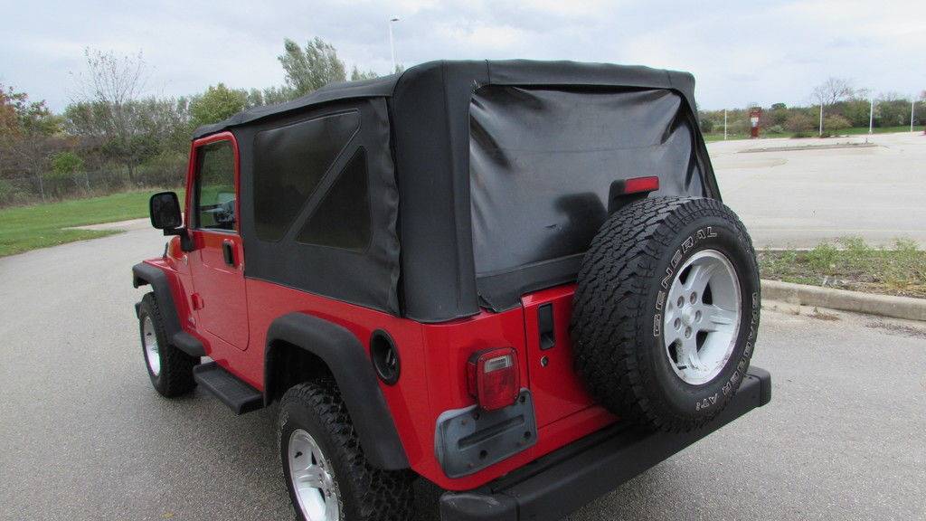 2005 Jeep WRANGLER UNLIMITED in Big Bend, Wisconsin - Photo 5