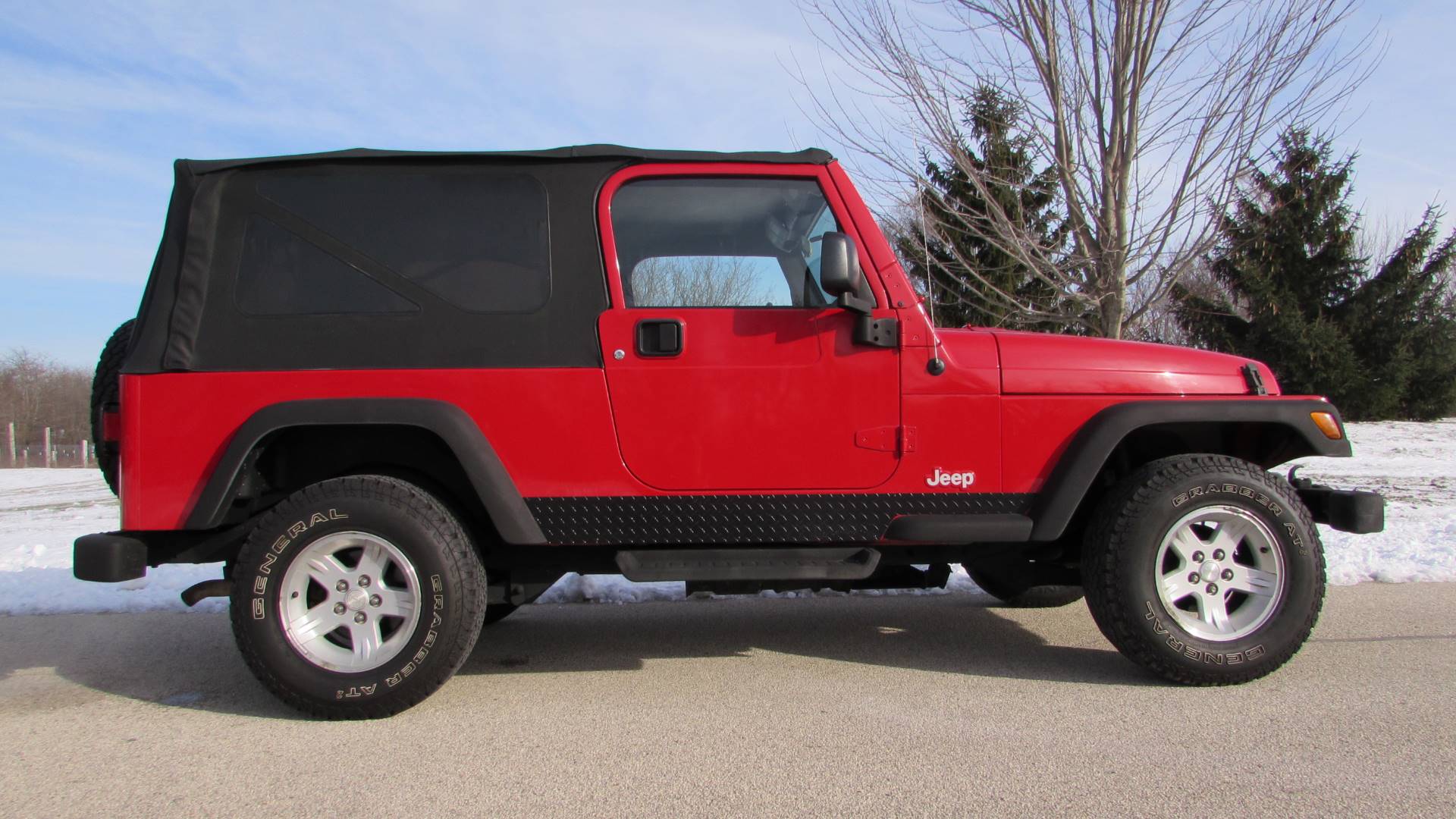 2005 Jeep WRANGLER UNLIMITED in Big Bend, Wisconsin - Photo 2