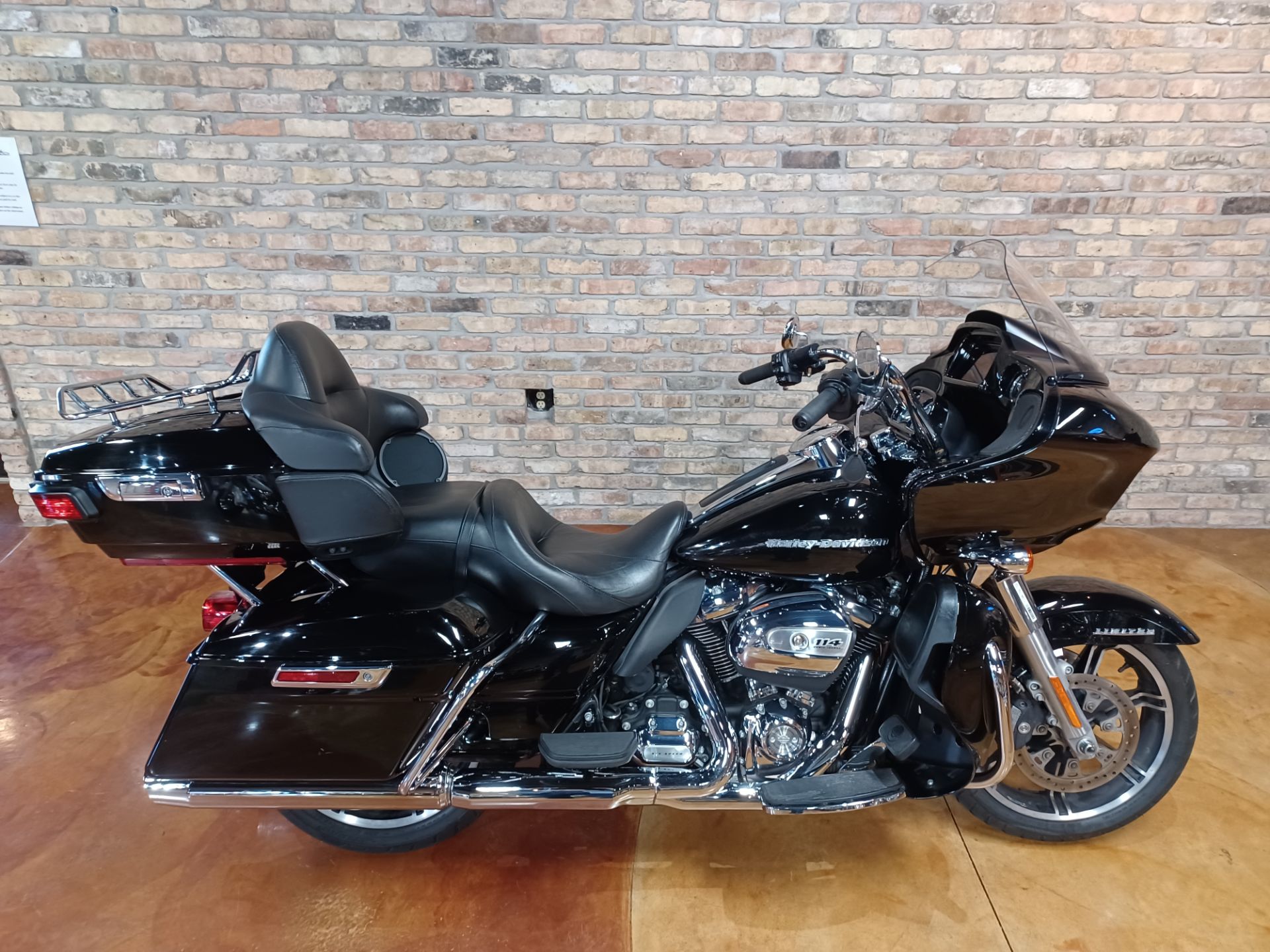 2021 Harley-Davidson Road Glide® Limited in Big Bend, Wisconsin - Photo 3