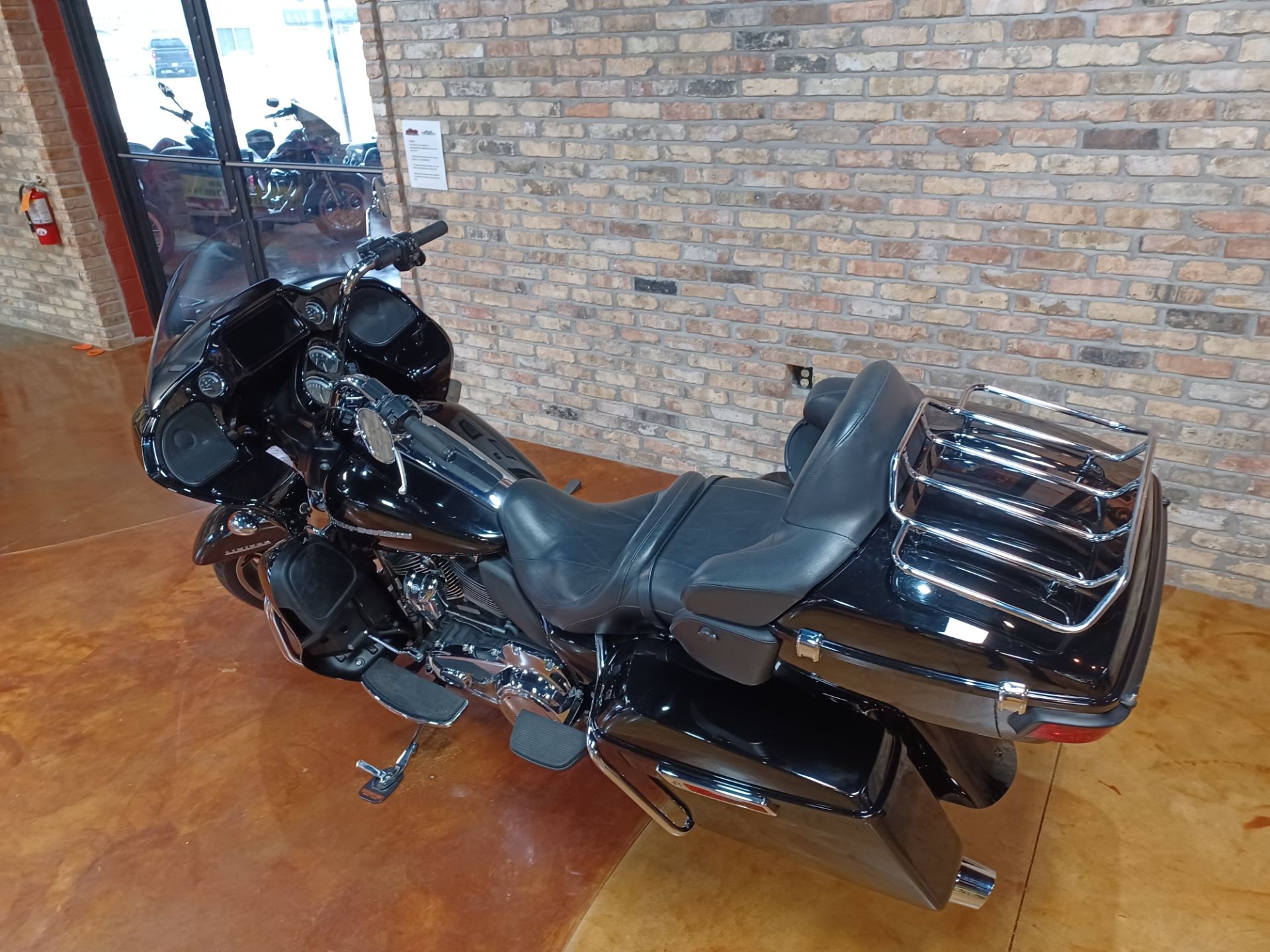 2021 Harley-Davidson Road Glide® Limited in Big Bend, Wisconsin - Photo 15