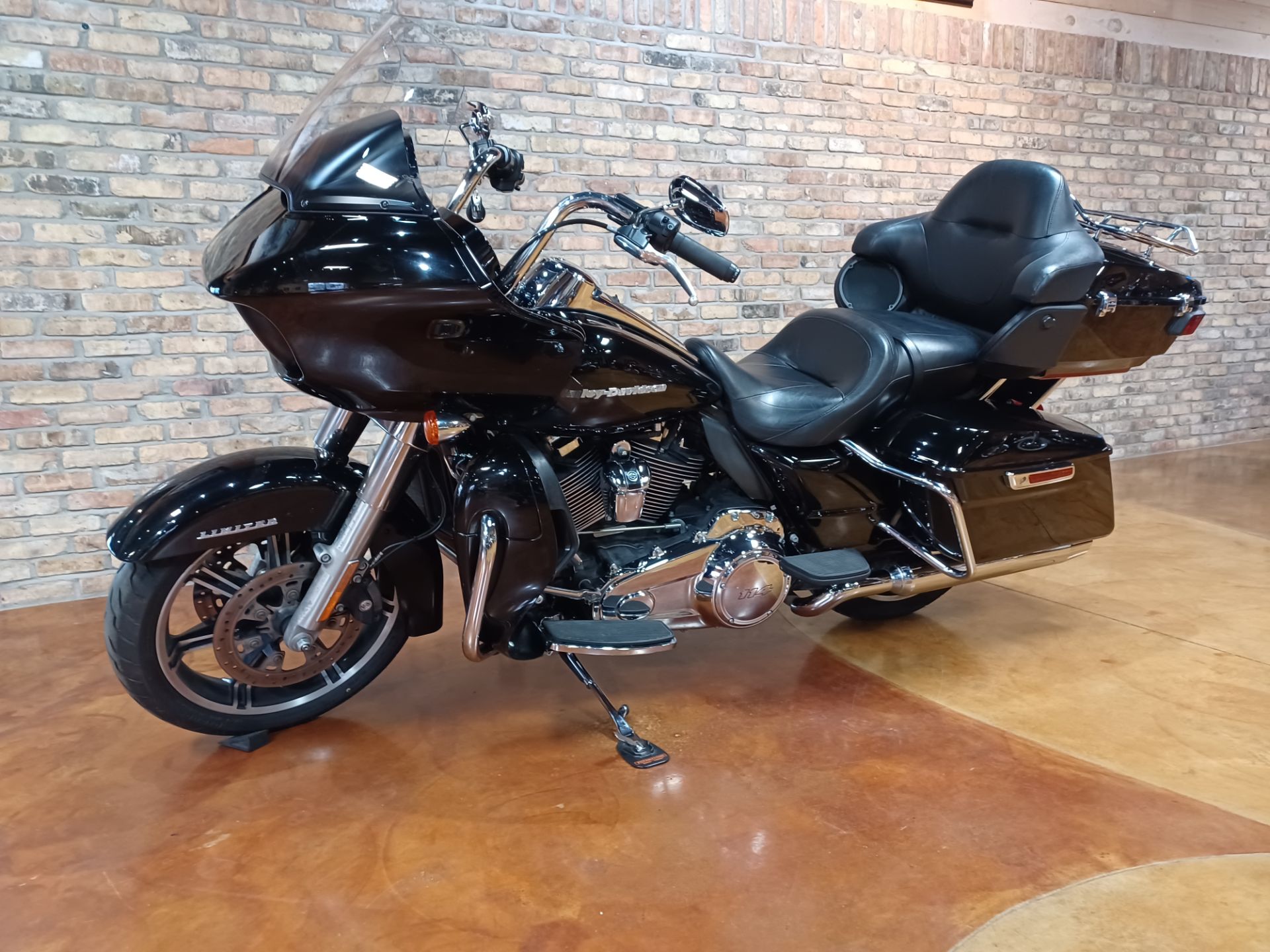 2021 Harley-Davidson Road Glide® Limited in Big Bend, Wisconsin - Photo 18