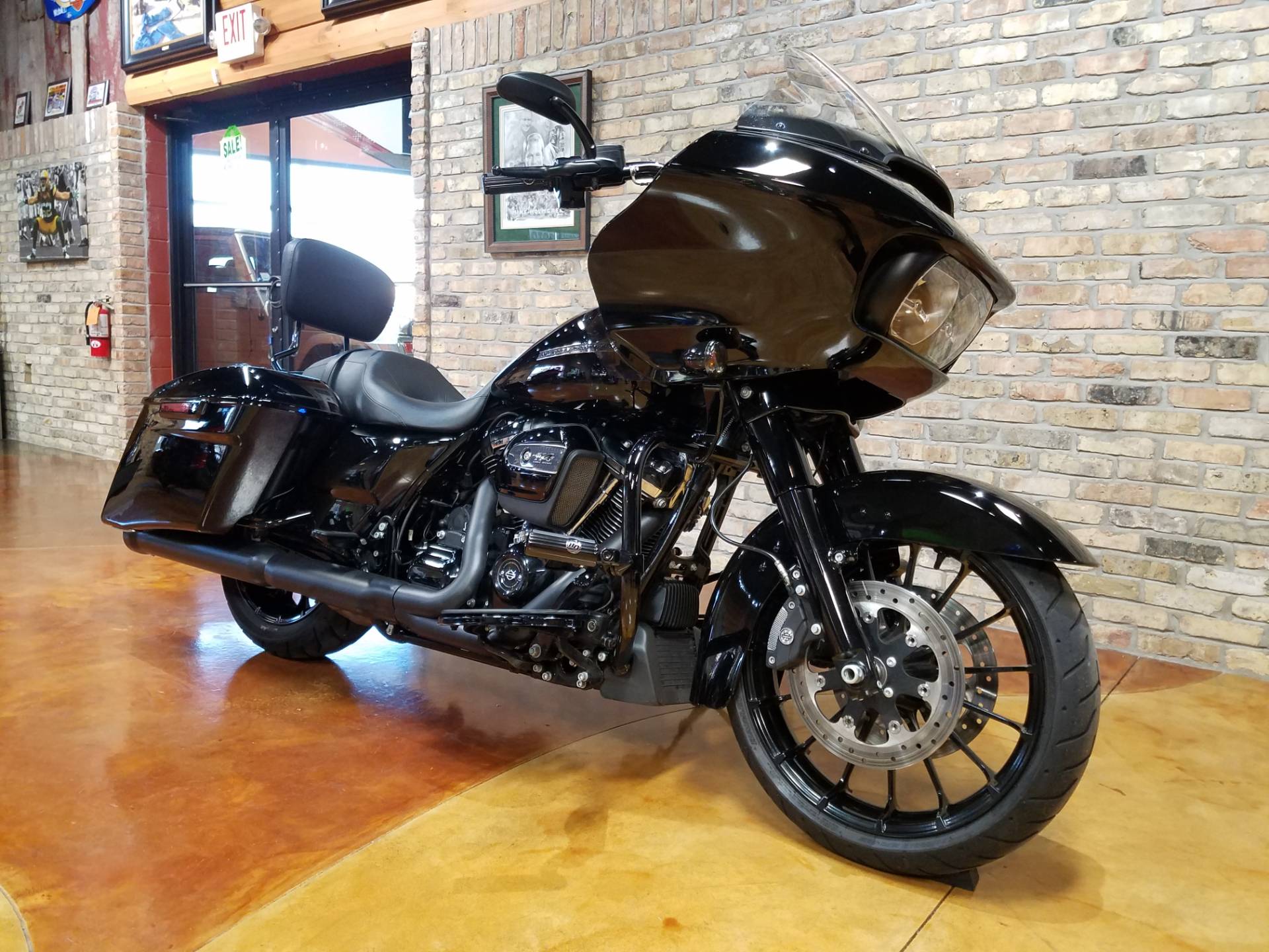 Used 2019 Harley Davidson Road Glide Special Motorcycles In Big Bend Wi 4331 Vivid Black
