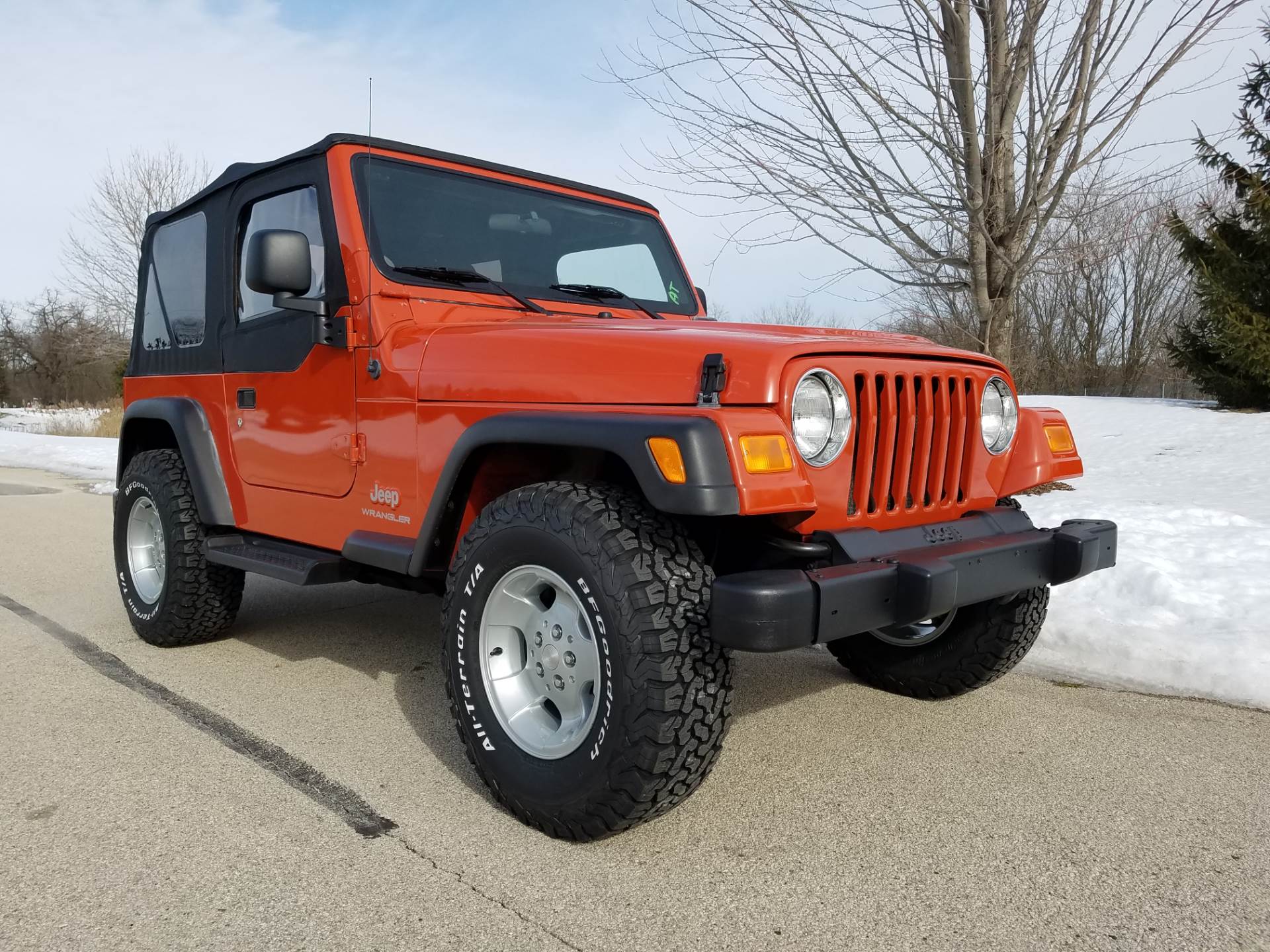 Used 2006 Jeep® Wrangler SE | Automobile in Big Bend WI | 4085M Impact  Orange