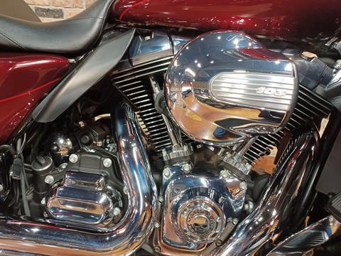 2016 Harley-Davidson Ultra Limited Low in Big Bend, Wisconsin - Photo 10