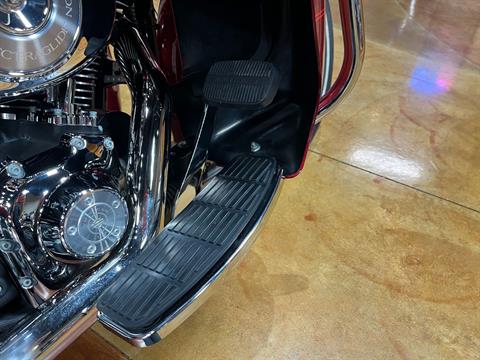 2004 Harley-Davidson FLHTCUI Ultra Classic® Electra Glide® in Big Bend, Wisconsin - Photo 16