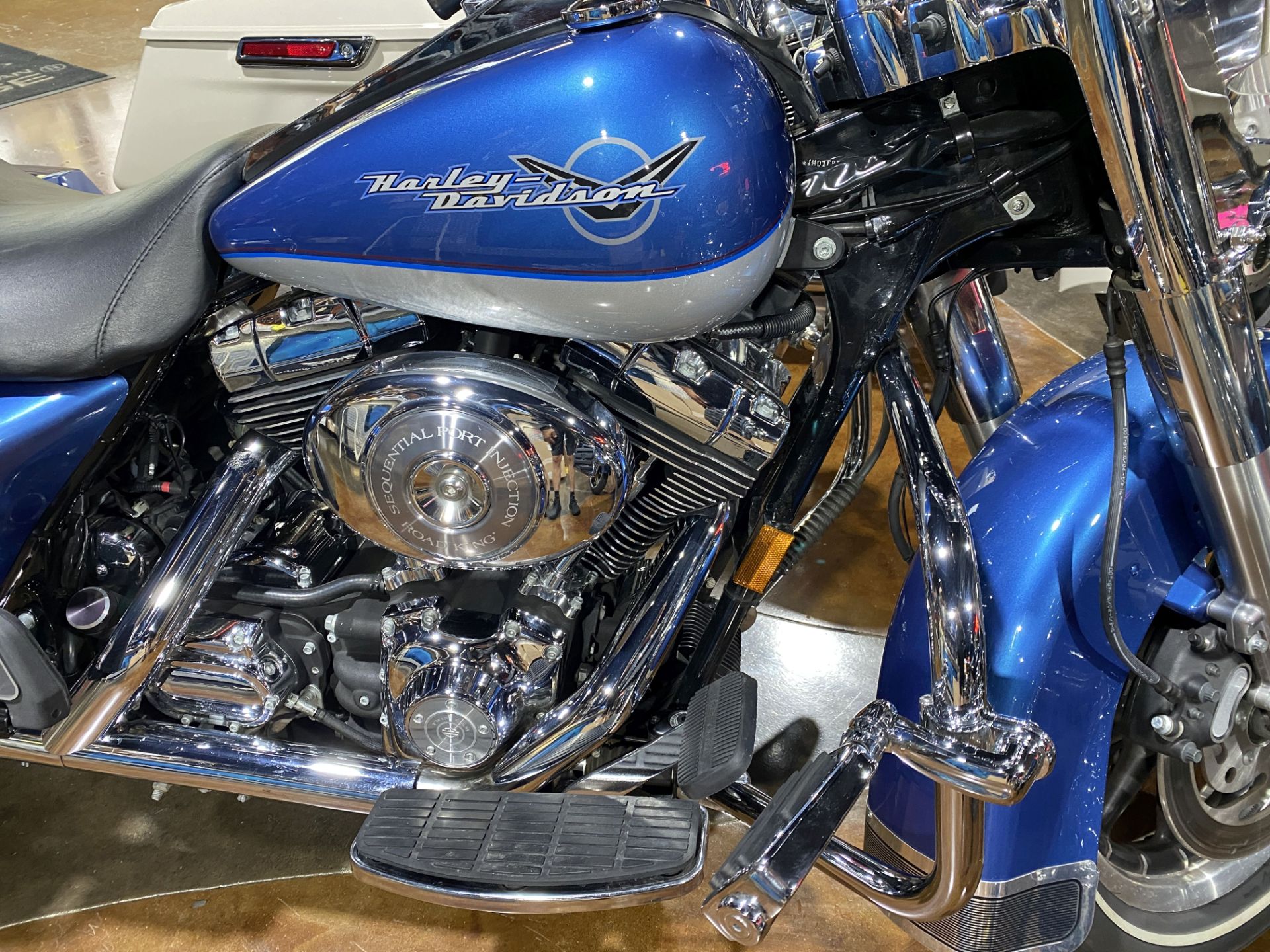 2005 Harley-Davidson FLHR/FLHRI Road King® in Big Bend, Wisconsin - Photo 2