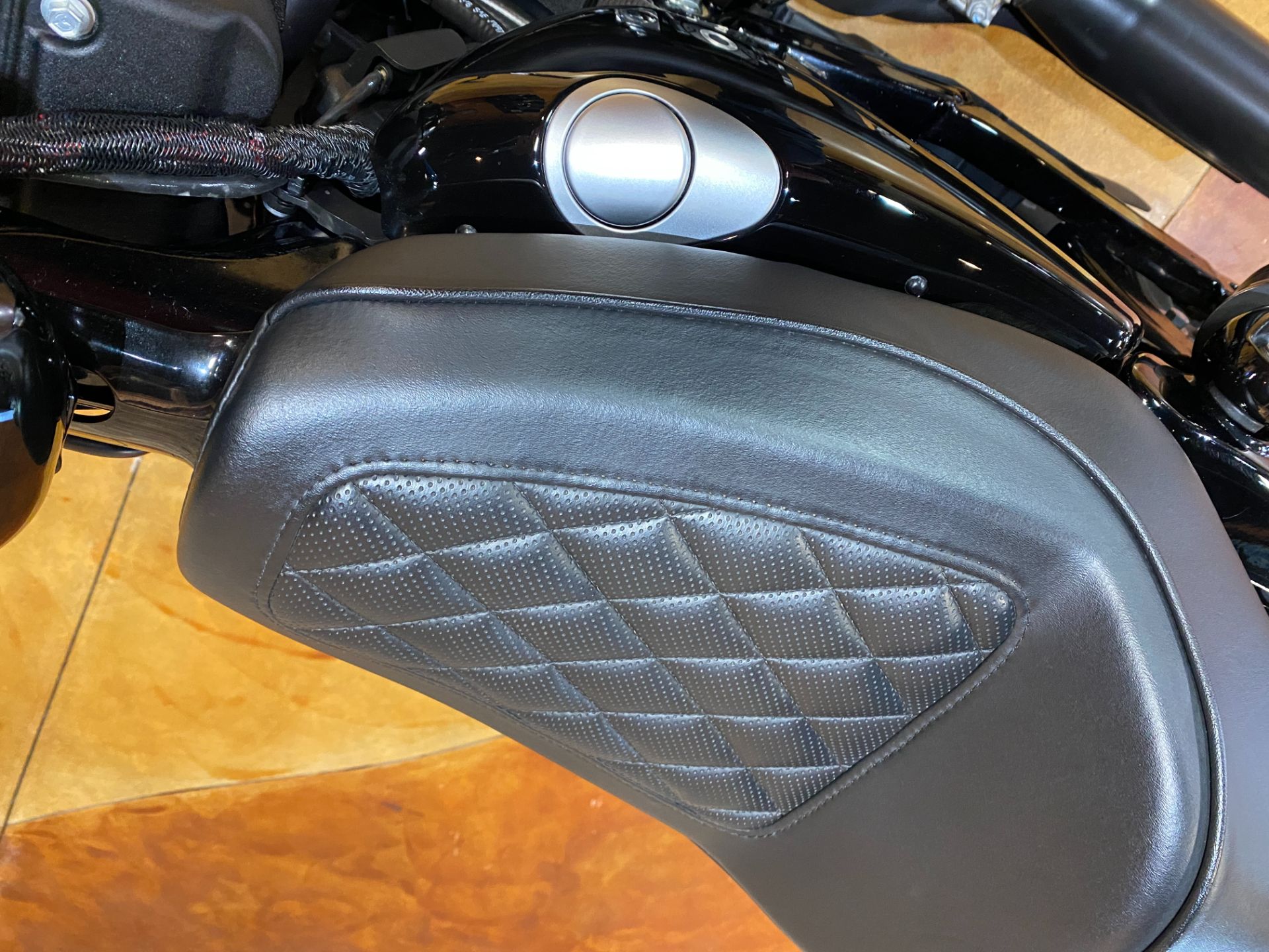 2019 Harley-Davidson Iron 1200™ in Big Bend, Wisconsin - Photo 15