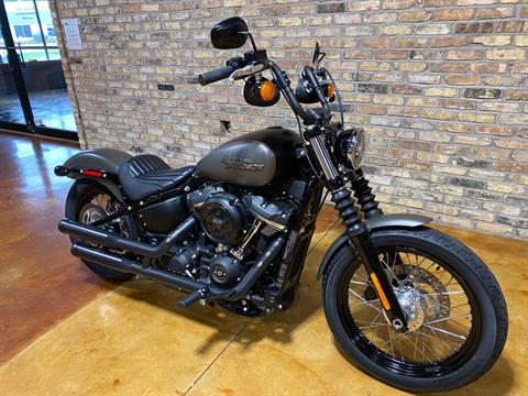 2018 Harley-Davidson Street Bob® 107 in Big Bend, Wisconsin - Photo 3