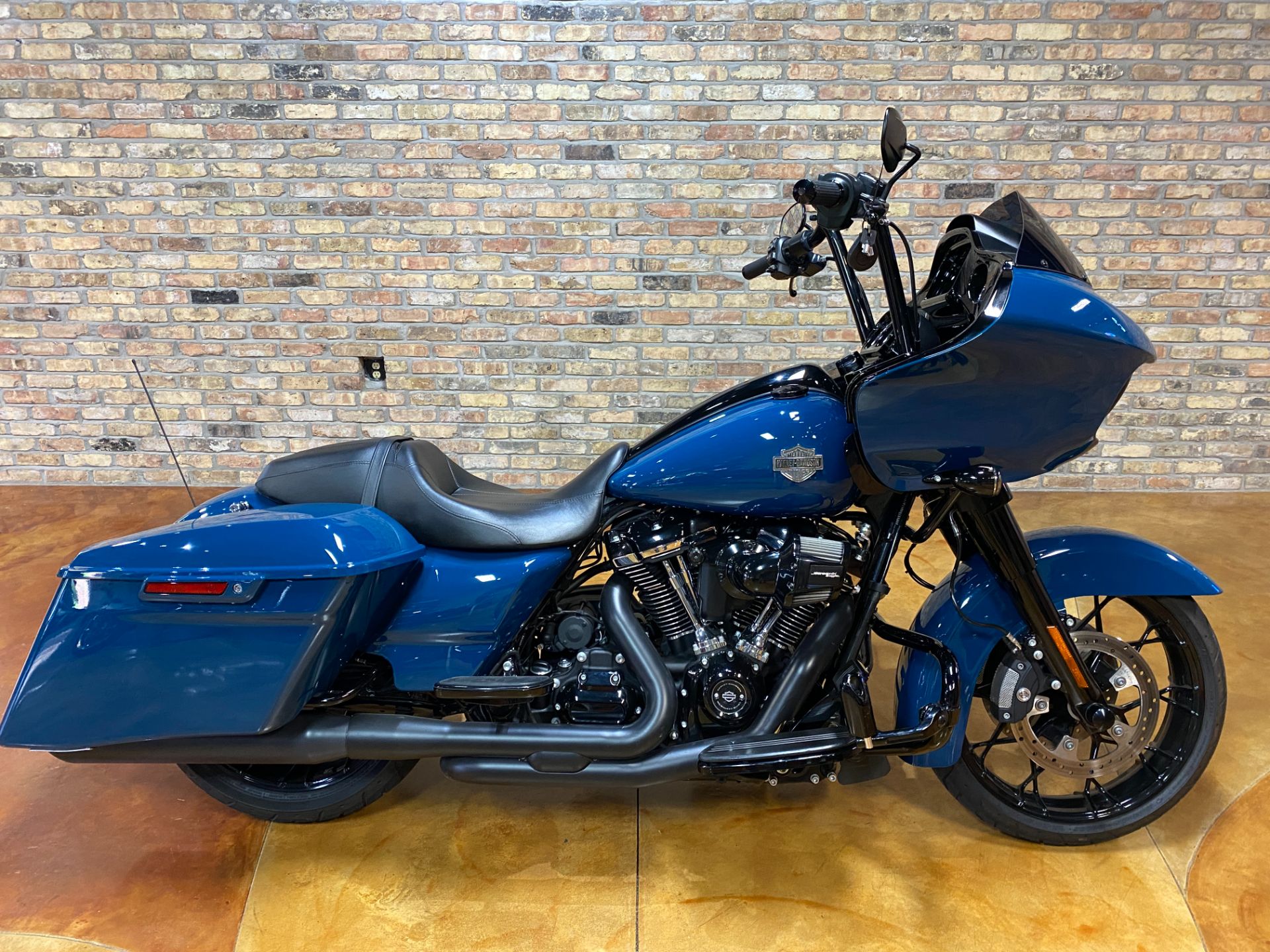 2021 Harley-Davidson Road Glide® Special in Big Bend, Wisconsin - Photo 10