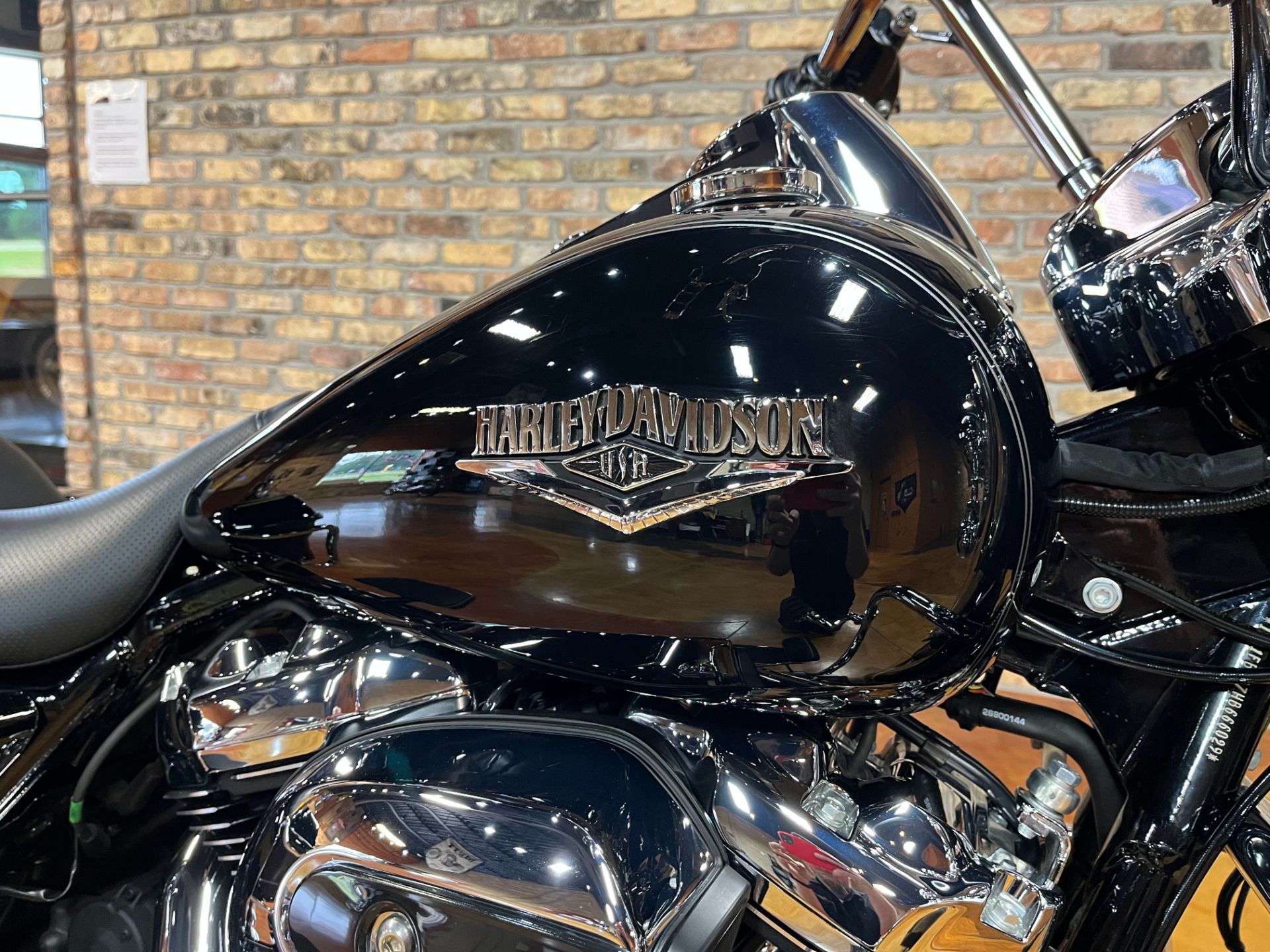 2017 Harley-Davidson Road King® in Big Bend, Wisconsin - Photo 12