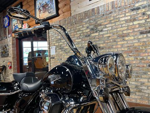 2017 Harley-Davidson Road King® in Big Bend, Wisconsin - Photo 14