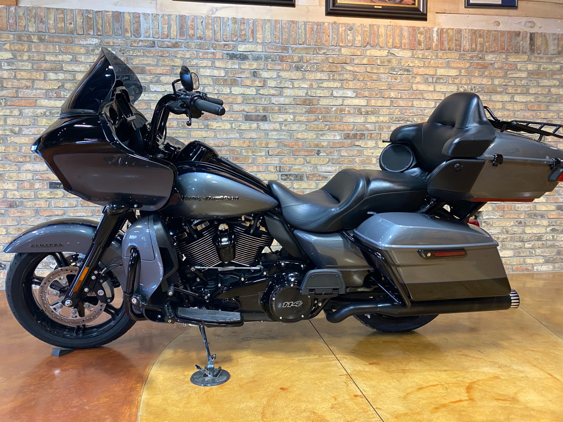 2021 Harley-Davidson Road Glide® Limited in Big Bend, Wisconsin - Photo 17