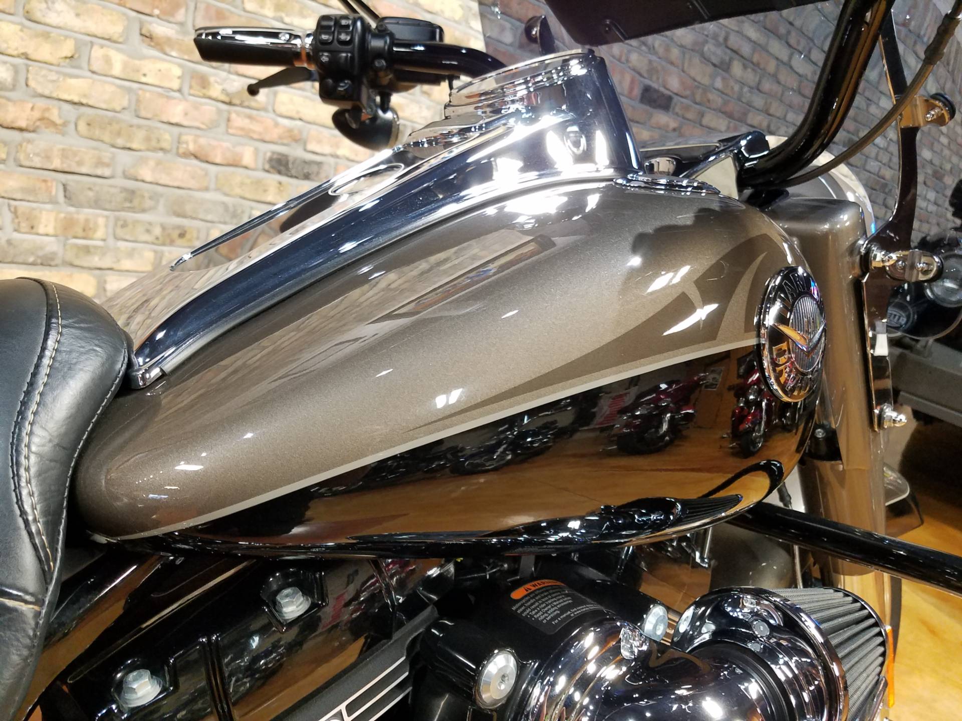 2014 Harley-Davidson CVO™ Road King® in Big Bend, Wisconsin - Photo 14