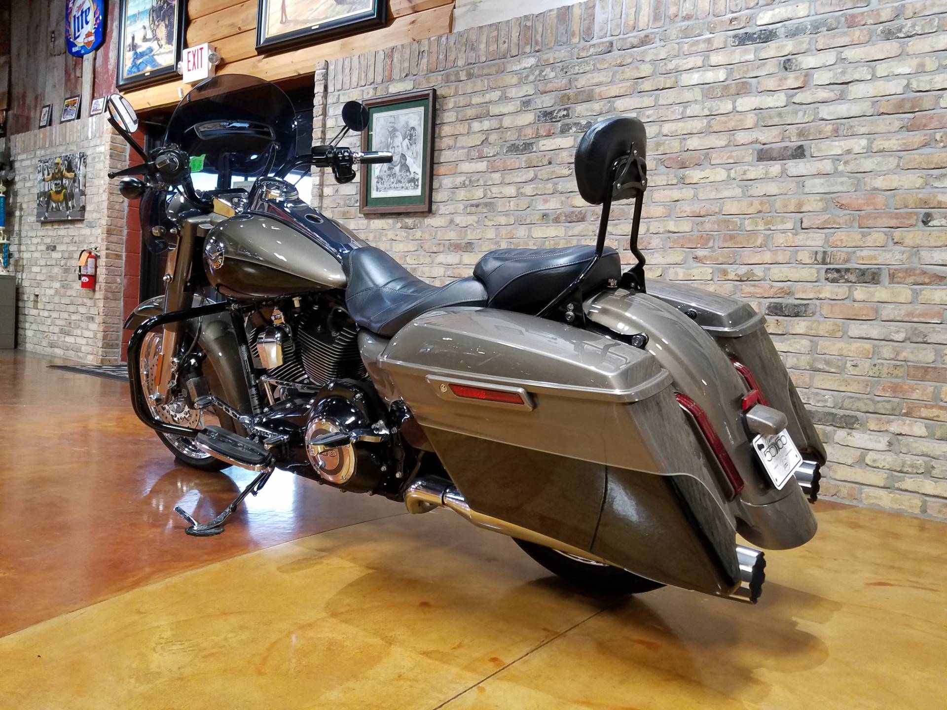 2014 Harley-Davidson CVO™ Road King® in Big Bend, Wisconsin - Photo 31