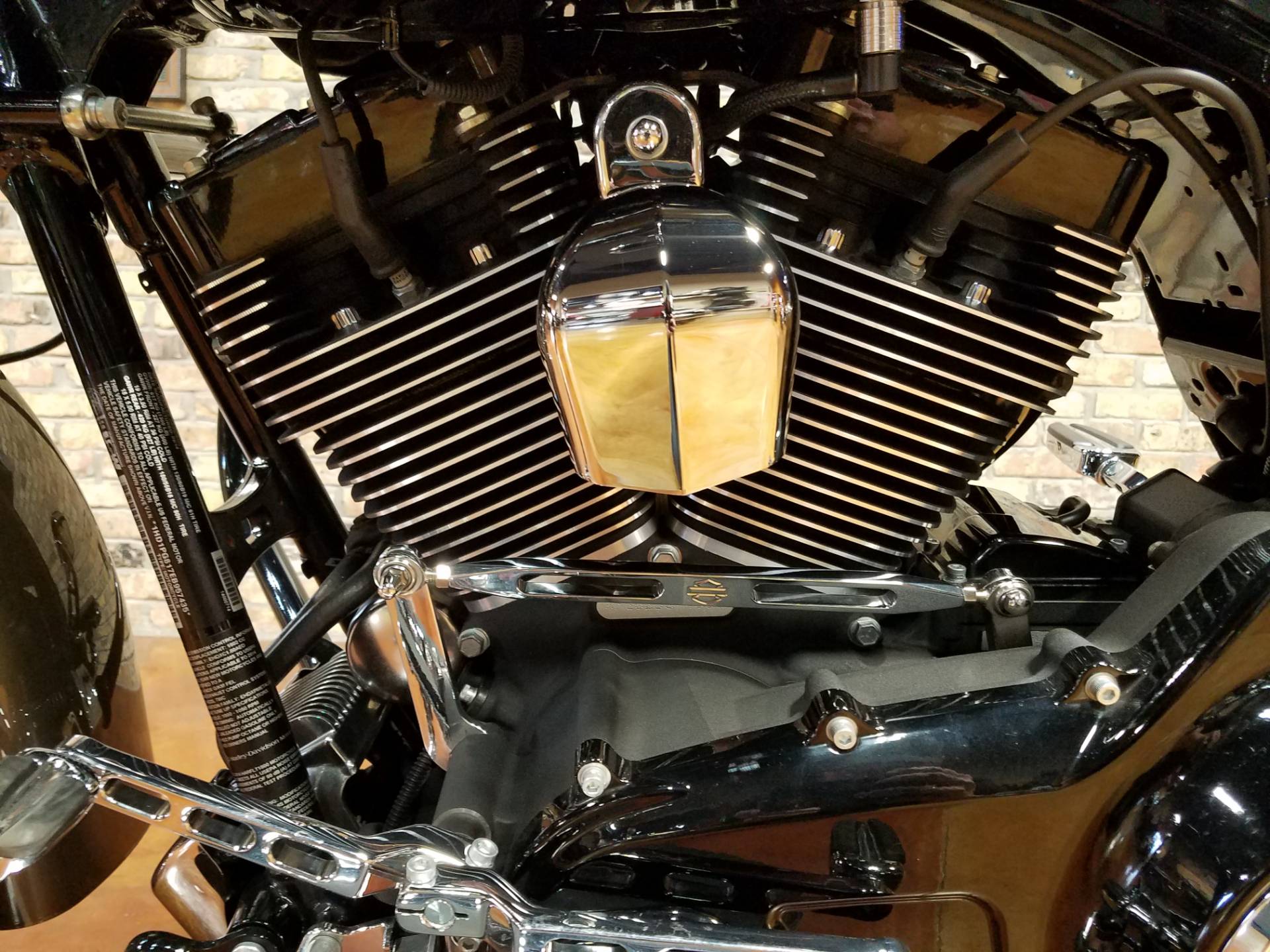 2014 Harley-Davidson CVO™ Road King® in Big Bend, Wisconsin - Photo 38