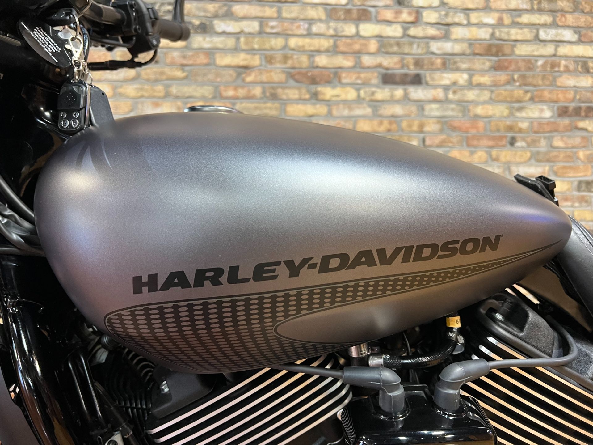 2017 Harley-Davidson Street Rod® in Big Bend, Wisconsin - Photo 23