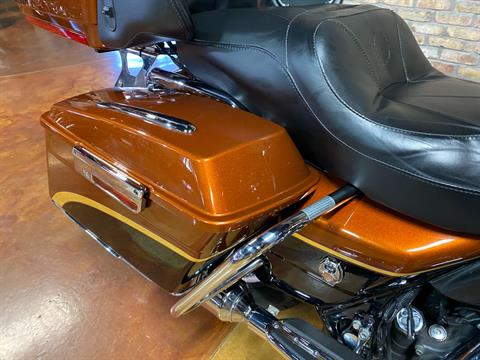 2008 Harley-Davidson CVO™ Screamin' Eagle® Ultra Classic® Electra Glide® in Big Bend, Wisconsin - Photo 10