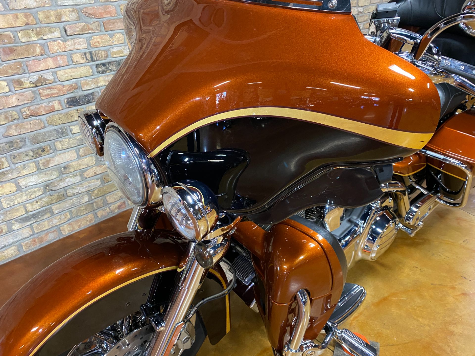 2008 Harley-Davidson CVO™ Screamin' Eagle® Ultra Classic® Electra Glide® in Big Bend, Wisconsin - Photo 24