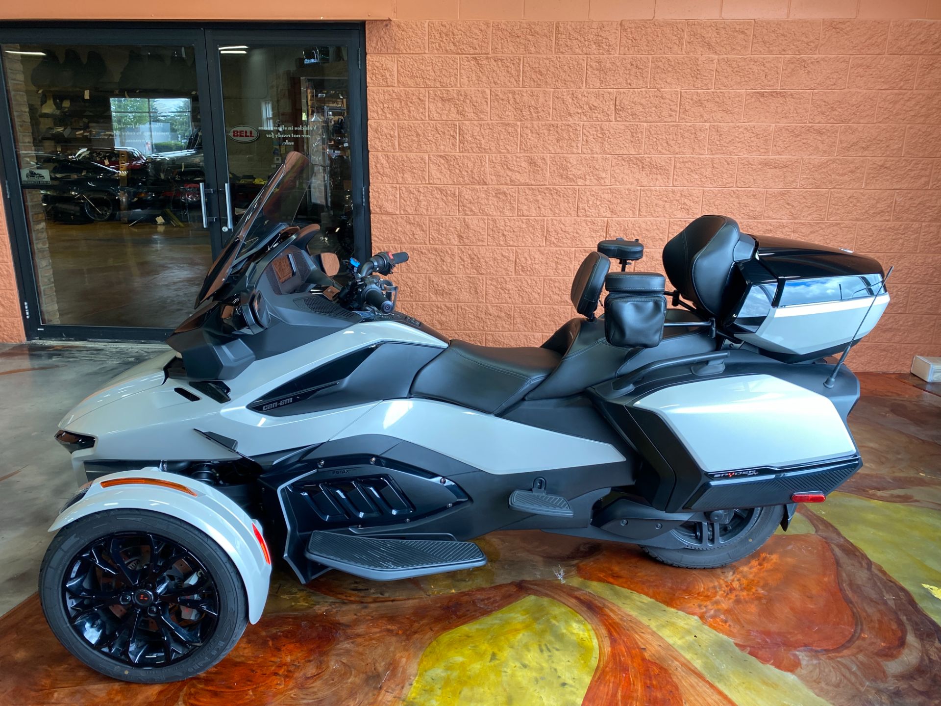 2021 Can-Am Spyder RT Limited in Big Bend, Wisconsin - Photo 3