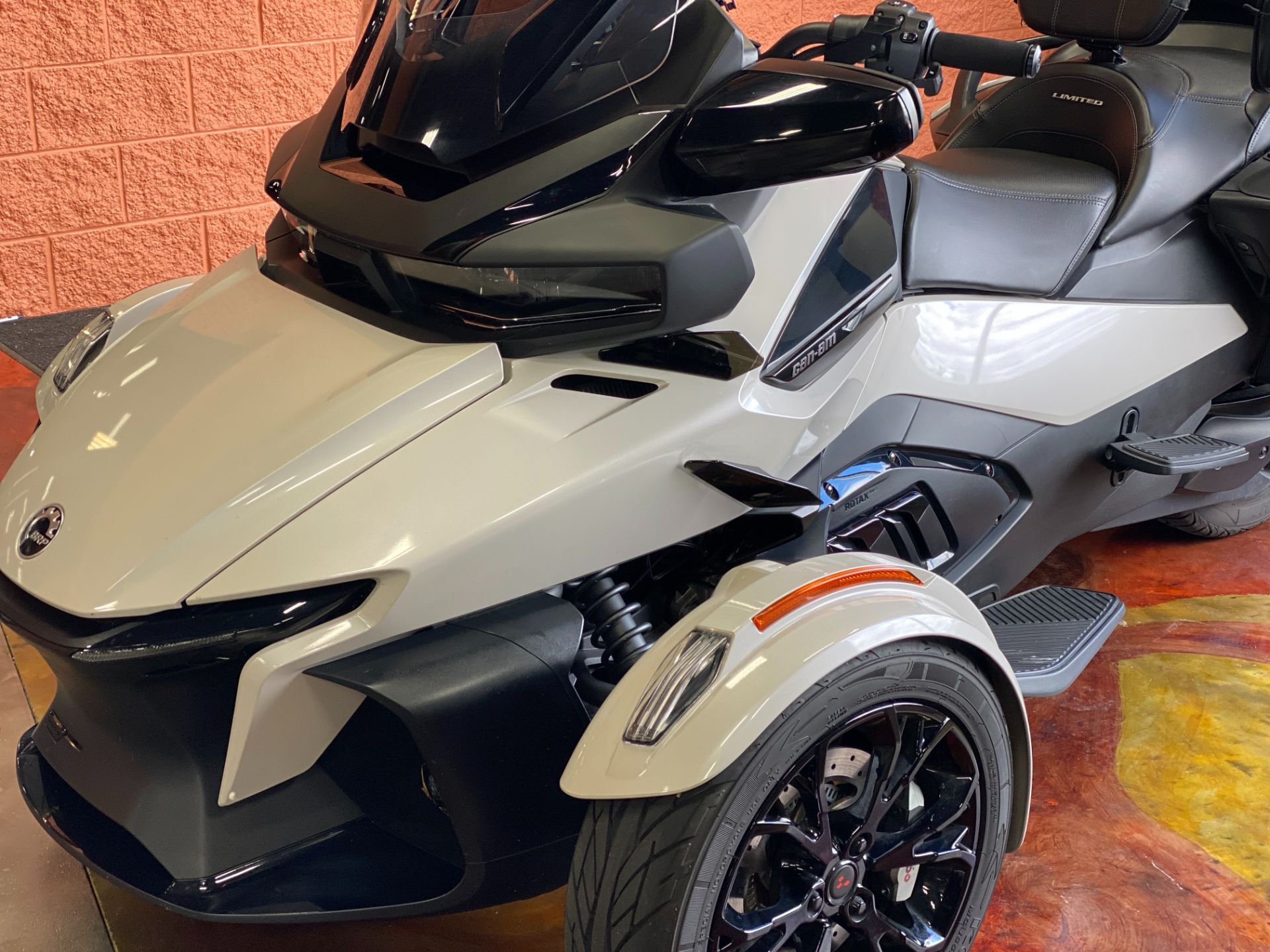 2021 Can-Am Spyder RT Limited in Big Bend, Wisconsin - Photo 21