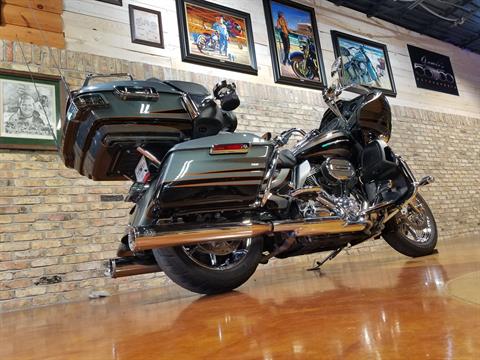 2016 Harley-Davidson CVO™ Road Glide™ Ultra in Big Bend, Wisconsin - Photo 4